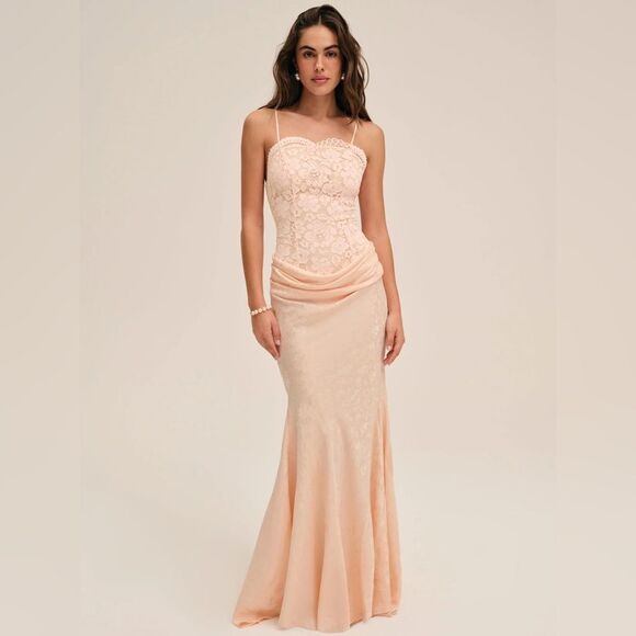 NWT women’s FOR LOVE & LEMONS X ANTHROPOLOGIE Karissa peach pink gown size 4 - Picture 1 of 11
